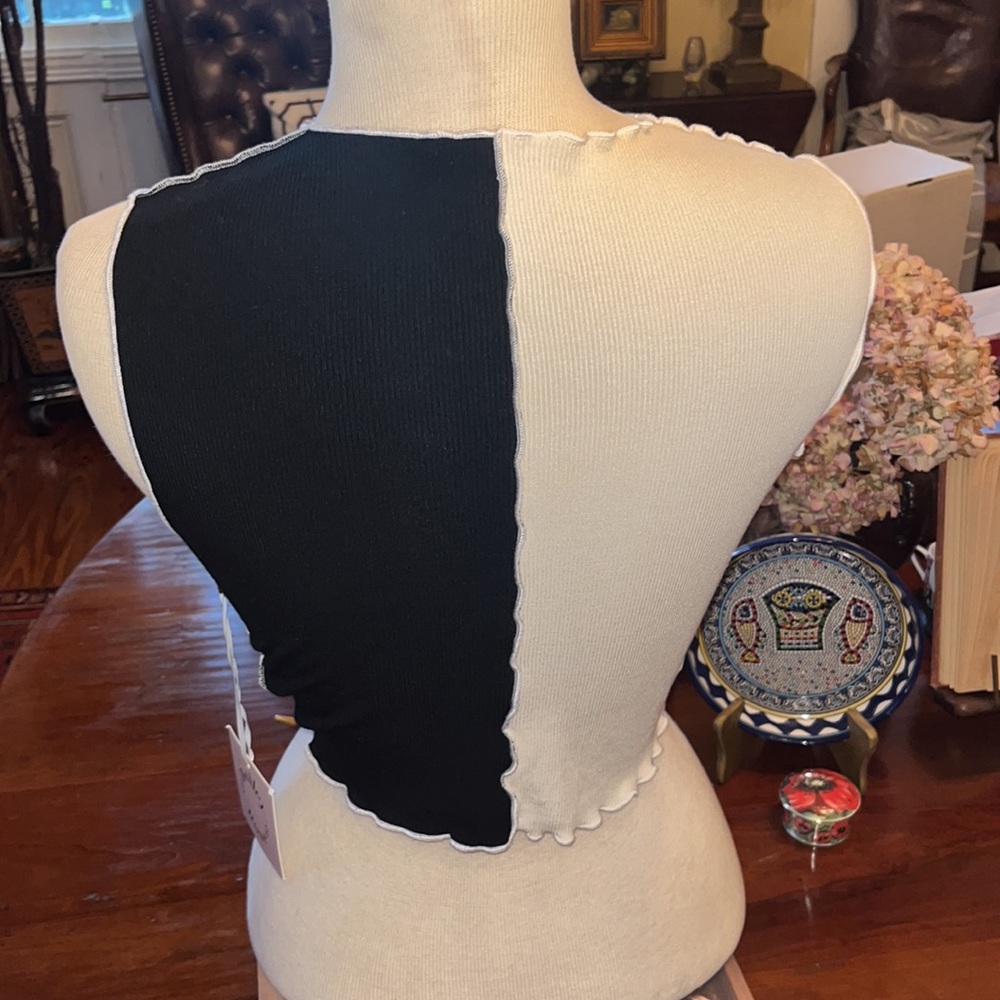 Bailey Rose Two Tone Ribbed Tank - Picture 10 of 12